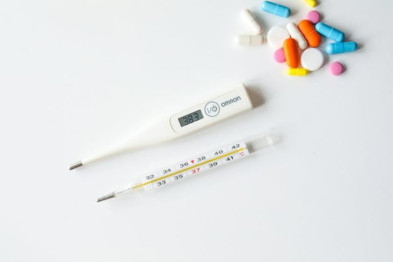Febra la copii — când dai medicament și când mergi la medic
