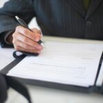 HG 5/2026 strânge controlul CNAS pe farmacii: trasabilitate, audit intern și recuperarea sumelor decontate greșit