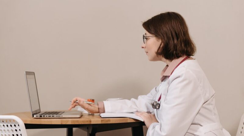 Date medicale electronice accesate pe calculator — digitalizarea sănătății